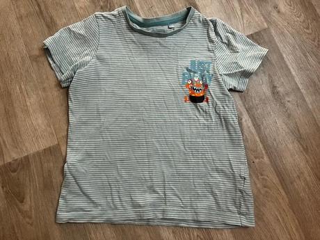 Tričko na spaní, c&a,110