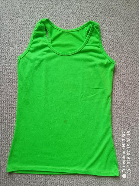 Tílko 3ks zn."domyos, benetton" vel "134", domyos,134