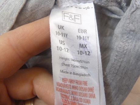 Šedé triko s dlouhým rukávem a nápisem, f&f,146