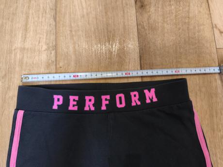 Tříčtvrťáky, 152