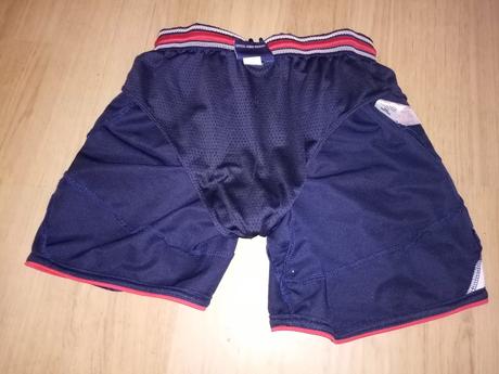 Šortky, umbro,134