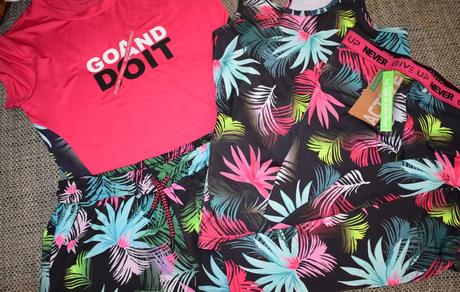 Sportovní komplet coccodrillo s kytičkami, 158/164, coccodrillo,158