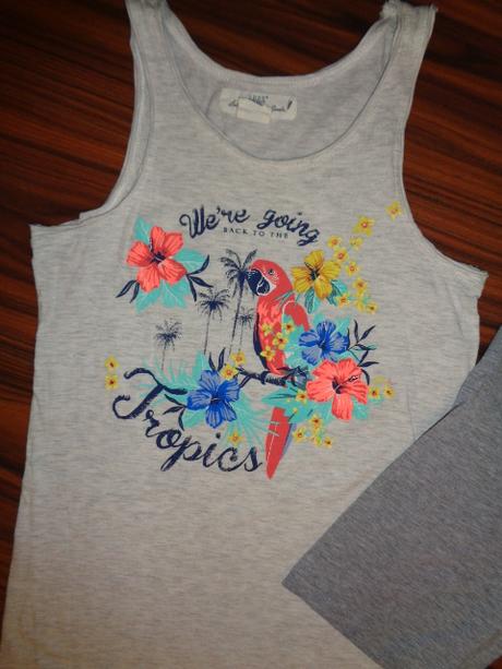 Super komplet tílka s papouškem a legínové šortky, h&m,152