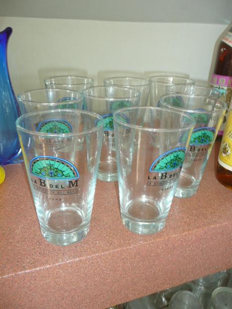 Skleničky rum whisky becherovka logo s logem,