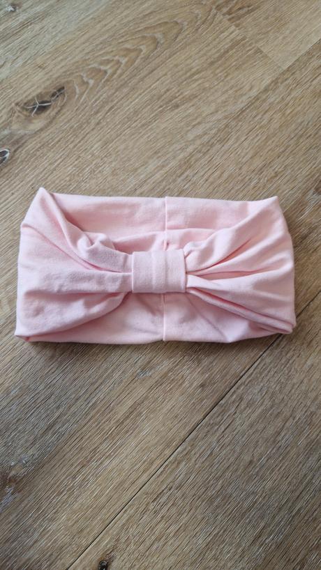 Čelenka "kulišárny", 104