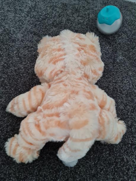 Furreal kočka cara,