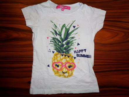 Bílé tričko s ananasem, 116