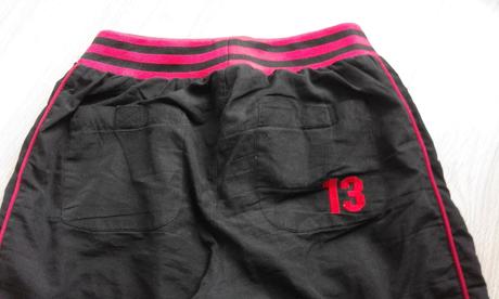 794 - sportovní kalhoty, 152