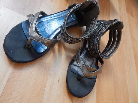 Zlatoměděne gladiatorky , baťa,32