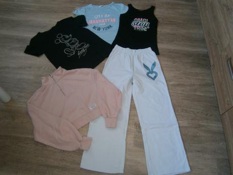 Tepláky a trika vel. 158 +přidám mikinu, 158–170