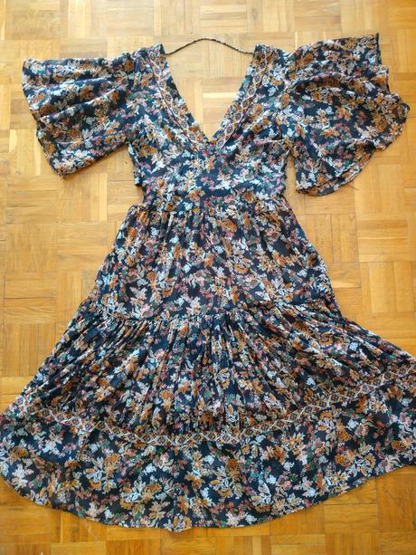 Šatičky s bohatou sukýnkou a detaily, zara,m