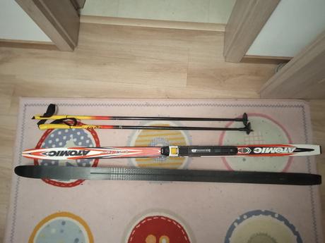 Dětské běžky, atomic