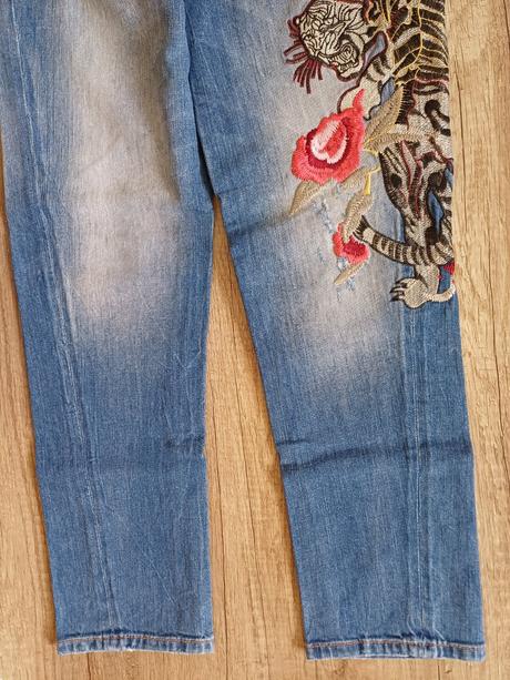 Mega balicek luxusni dziny guess a jine, guess,s