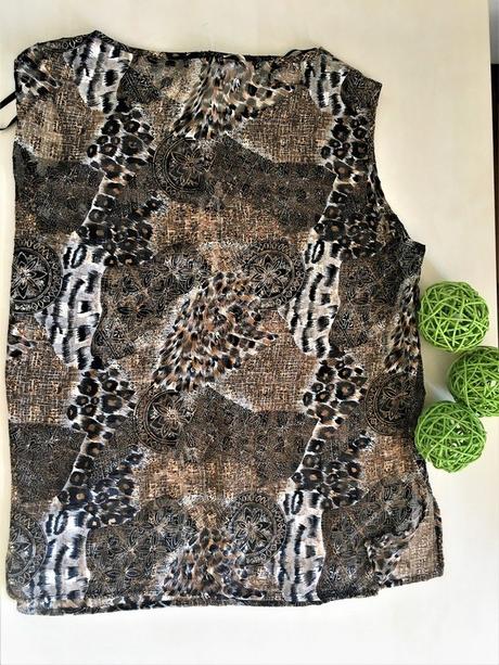 Halenka s krásným vzorem, vel uk 20, fink, 4xl