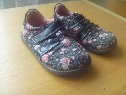 Černé barefoot baleríny s kytičkami tipsie toes, tipsietoes,25