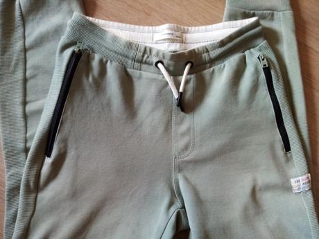 Tepláky, reserved,158