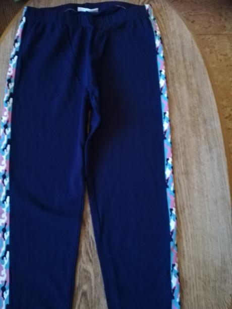 Leginy dívčí vel. 146/152, zn. y. f. k., 146