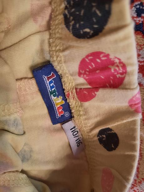 Puntíkaté kraťasy, lupilu,110