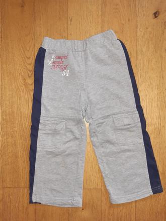 Šedé tepláky, 104