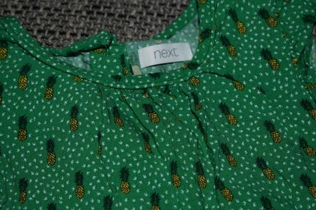 Roztomilé šatičky next s ananasy, kol 2017, 110, next,110