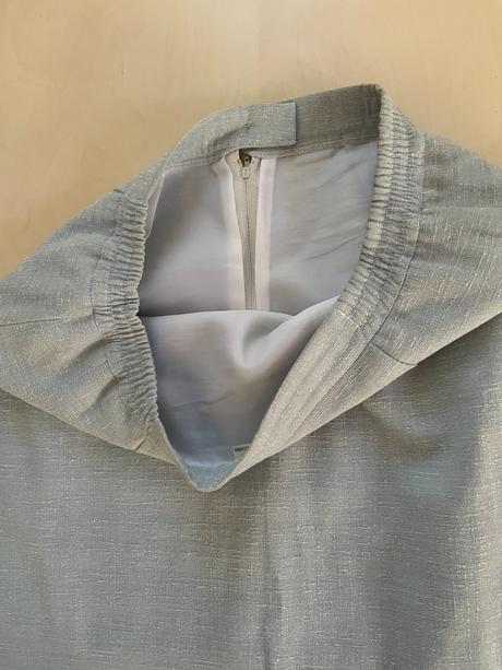 Pouzdrová modrá sukně, vel 44/xxl možná xl, měřte, xxl