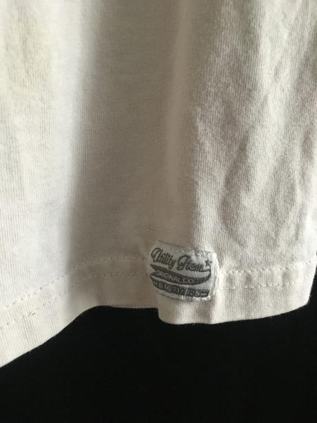 Vel. 34 béžové triko s nápisem, 34