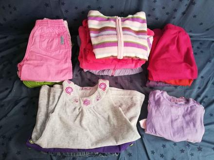 Balíček oblečení holka vel. 74/80, 68–80