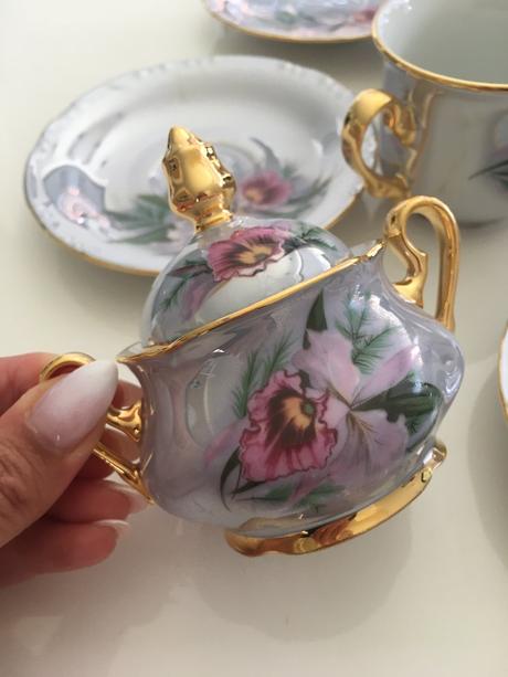 Porcelánový kávový set,