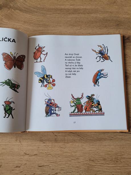 Kniha mickyho klubík, v peřině myš, 