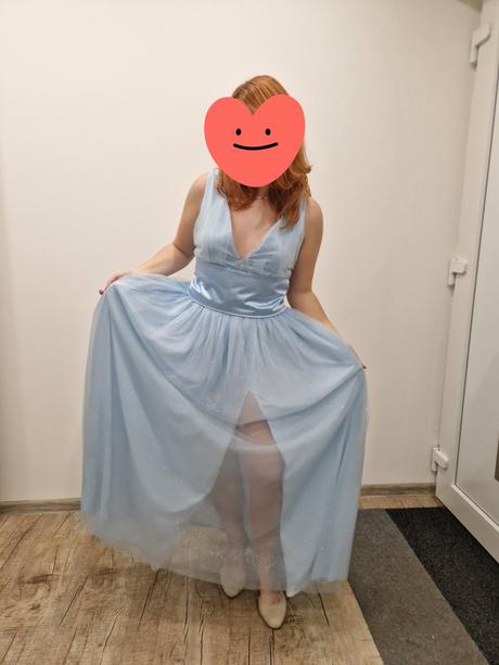 Dlouhé společenské šaty, 40