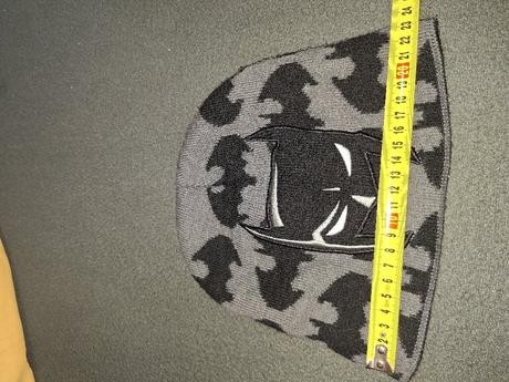 Dětská zimní čepice značky batman.velikost neuvede, 62