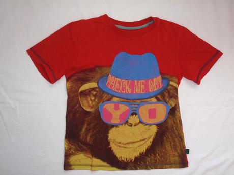 Krásné červené tričko s opičákem, george,122