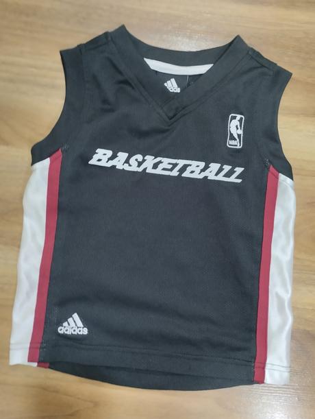 Triko bez rukávů adidas, adidas,110