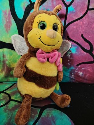 Plyšák včelička,