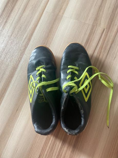 Boty do haly, umbro,33