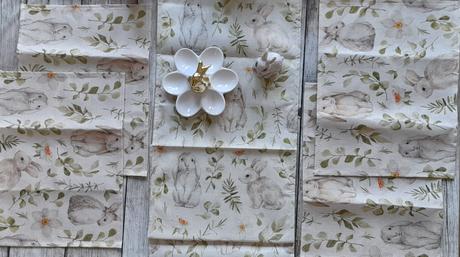 Velikonoční běhoun se zajíčky a květinami, 