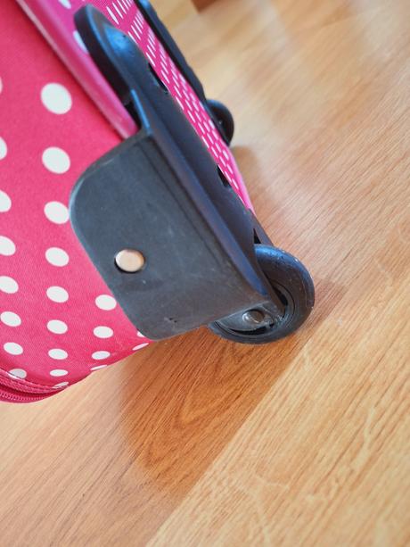 Kufr dětský na kolečkách - nosorožec,