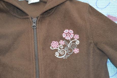 128 134 hnědá fleesová mikina s výšivkou, lupilu,128