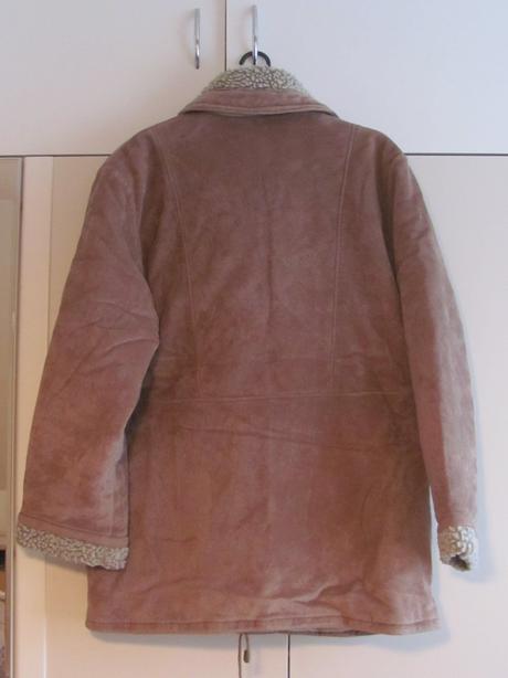 Hnědá zimní bunda, 48