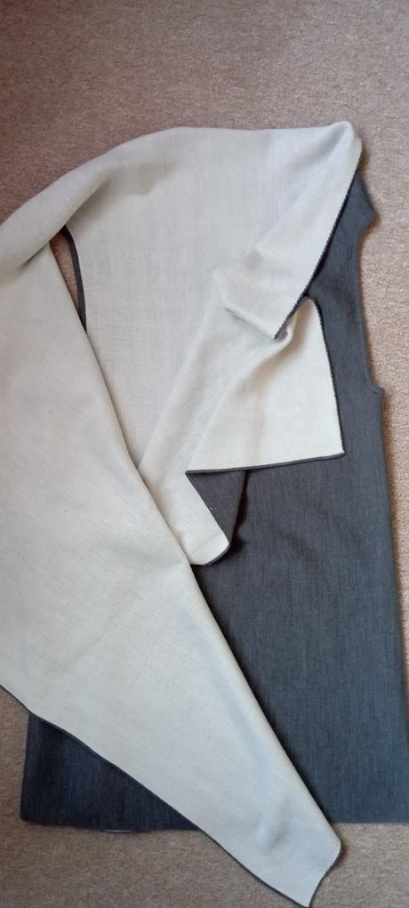 Vesta bez zapínání vel."univerzální", 