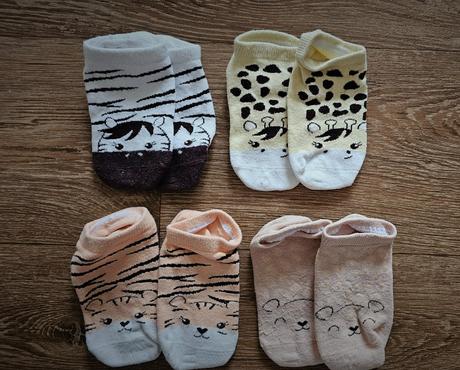 Dívčí nízké ponožky vel. 23-26, 23