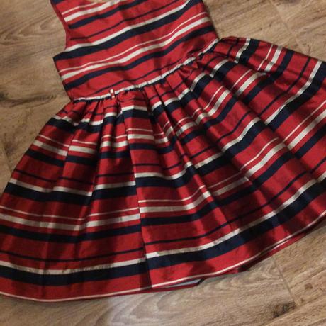 Slavnostní/vánoční šaty s bohatou sukní, matalan,128