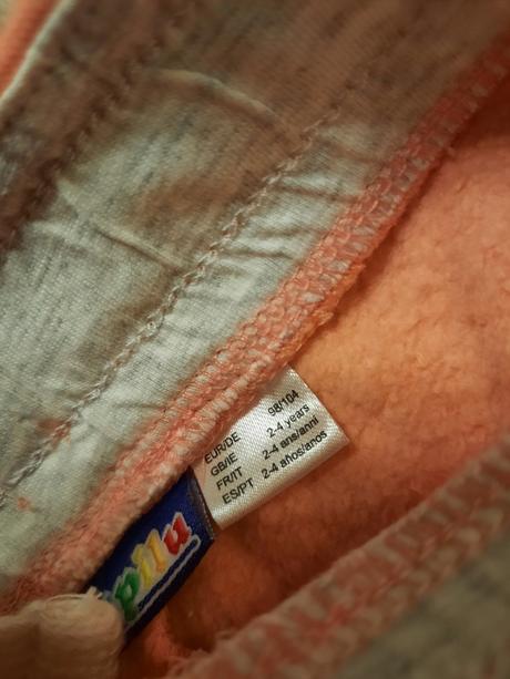 2x tepláky, lupilu,98