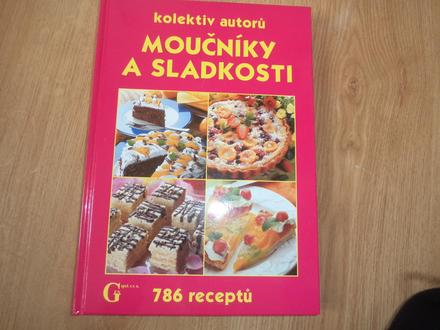 Moučníky a sladkosti 786 receptů, 