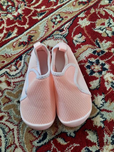 Dívčí cvičky, bačkory decathlon 24-25, decathlon,24