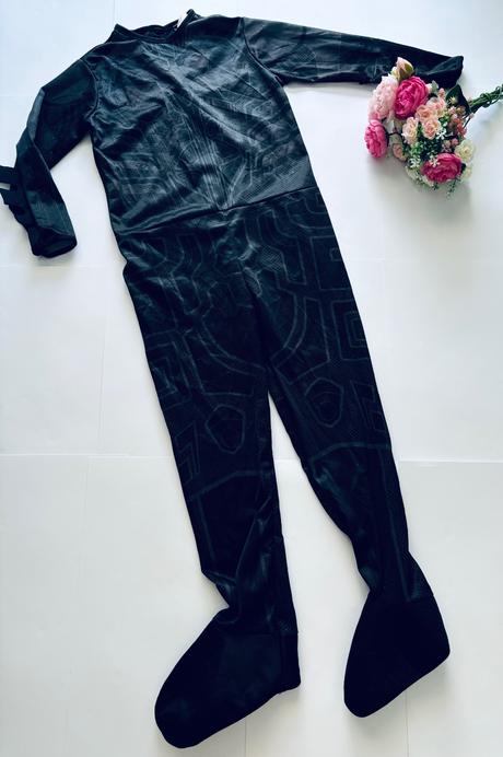 An9/ kostým catwoman/temný rytíř - v.cca 8/9 let,