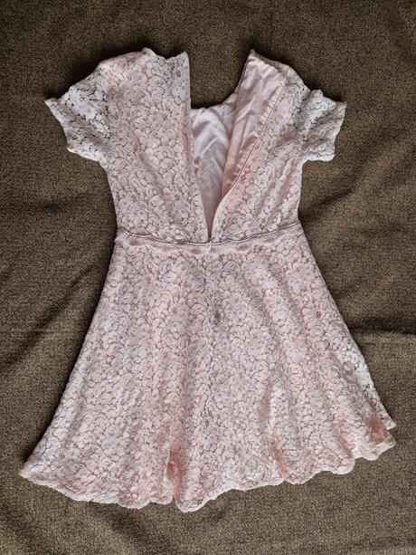 Dívčí krajkové šaty vel. 146/152, 146