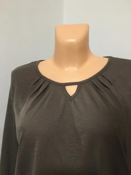 Vel. m khakihnědá halenka, m