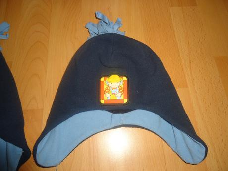 2 zimní čepice pro dvojčátka, 92