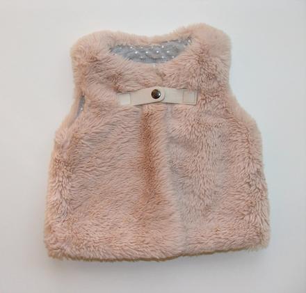 M42 chlupatá vyteplená dívčí vesta vel. 74, matalan,74